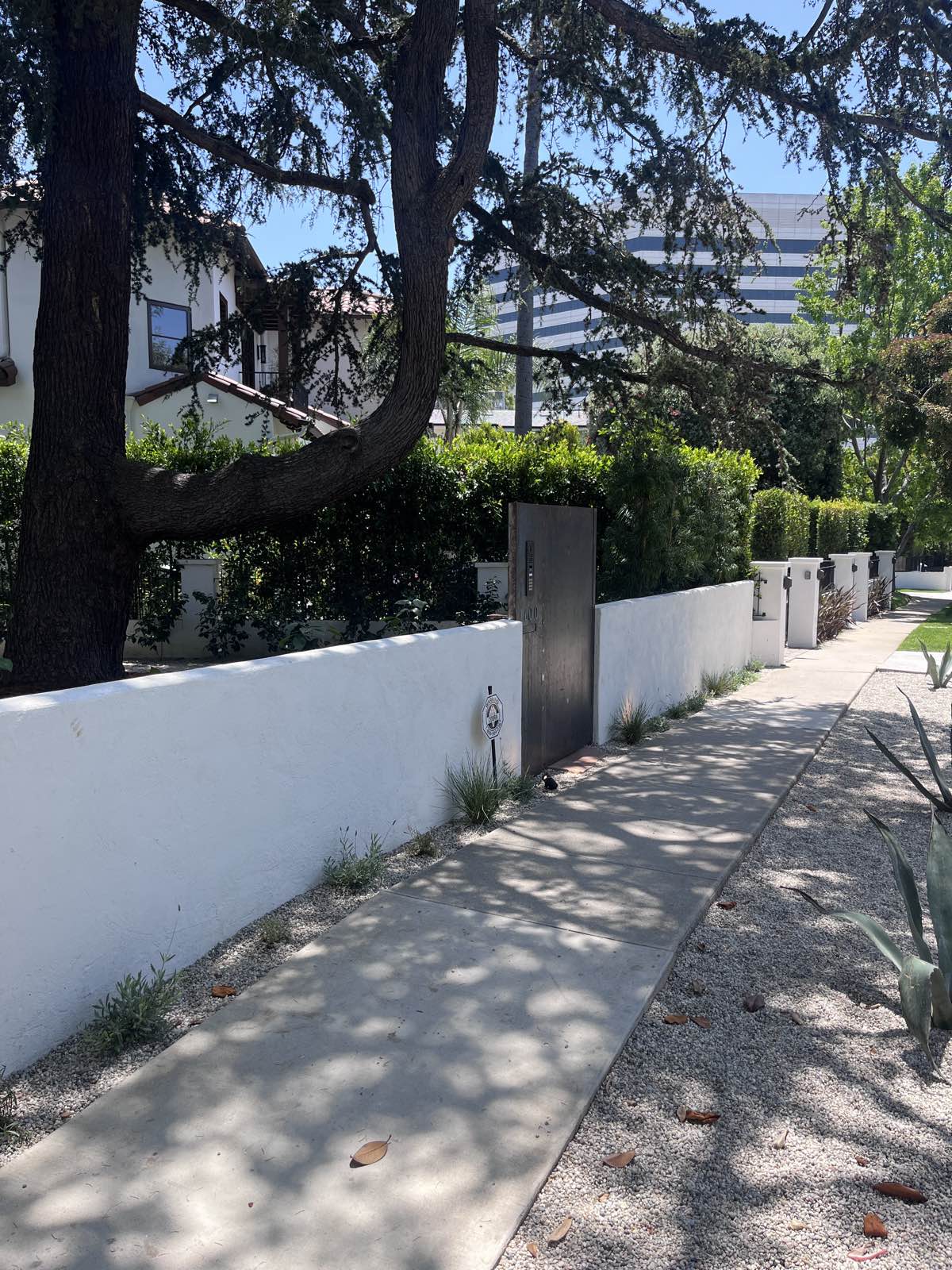 Stucco wall & planter in Culver City